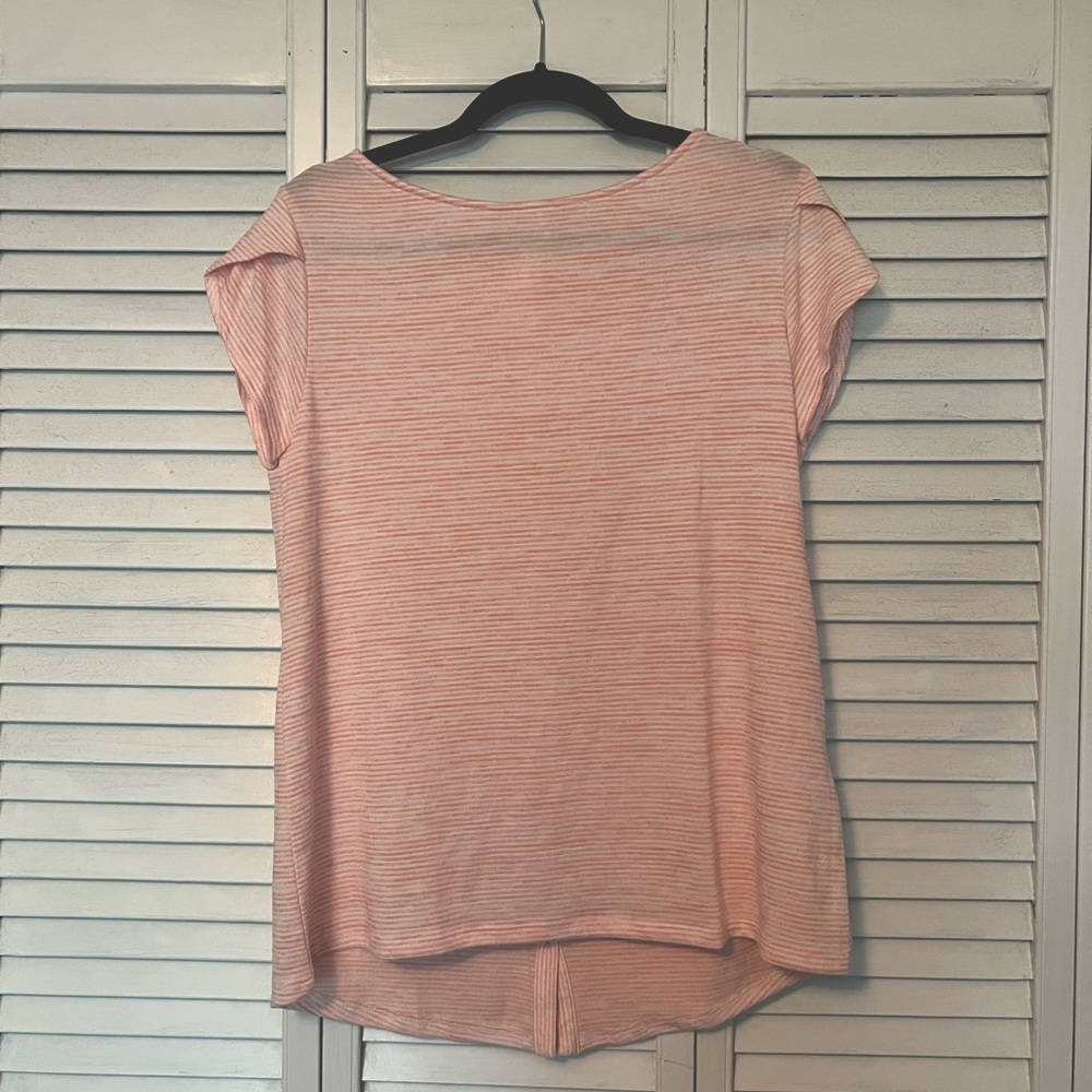 Bravyan Top with Button Details